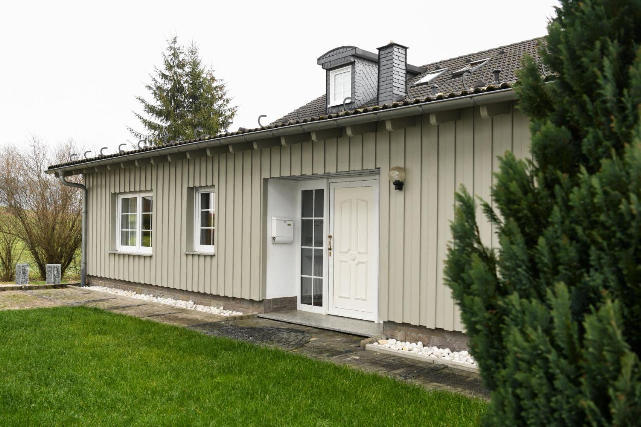 Ferienwohnung Am Rothaarsteig Bad Berleburg Exteriör bild