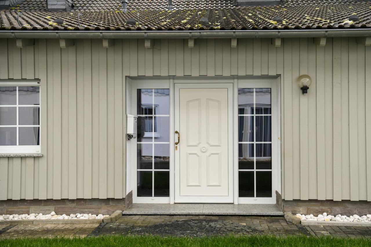 Ferienwohnung Am Rothaarsteig Bad Berleburg Exteriör bild